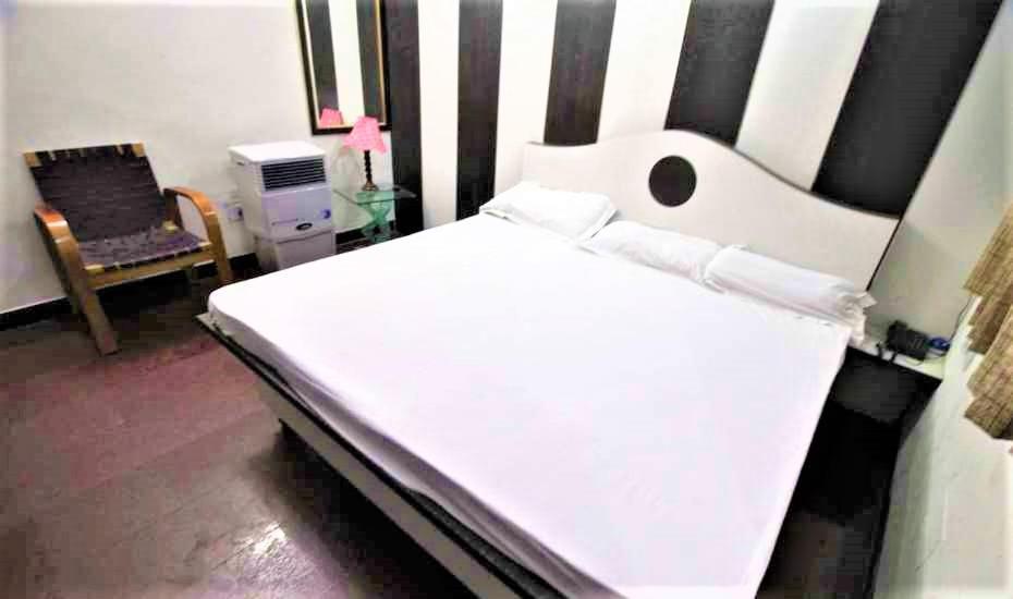 Central Guest House , Walk In Dargah & Markaz 뉴델리 외부 사진
