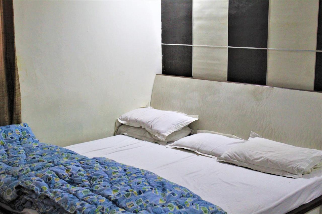 Central Guest House , Walk In Dargah & Markaz 뉴델리 외부 사진